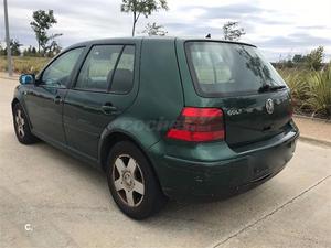 VOLKSWAGEN Golf 1.6 HIGHLINE 5p.