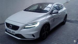 VOLVO V D3 RDesign Momentum 5p.