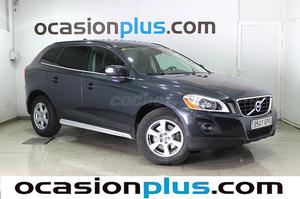 VOLVO XC60 D5 AWD Momentum 5p.