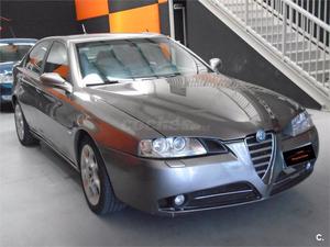 ALFA ROMEO  JTD 20v Distinctive 4p.