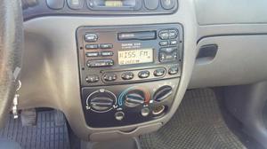 FORD Fiesta 1.3 AMBIENTE -00