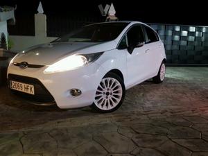 FORD Fiesta 1.6 TDCi DPF Titanium -11