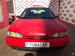 Ford Mondeo Mondeo 2.0i 16v Ghia 4p. -94