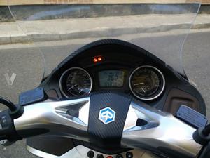 PIAGGIO X ie (modelo actual) -12