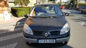 RENAULT Grand Scénic Luxe Privilege 1.9dCi EU4 -05