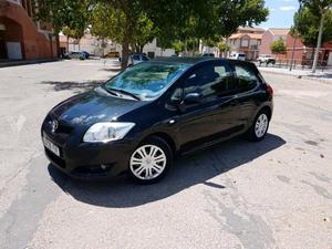 TOYOTA Auris 2.0 D4D Sol -07