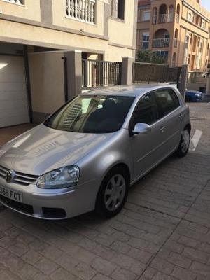 VOLKSWAGEN Golf 1.6 FSI Sportline -06