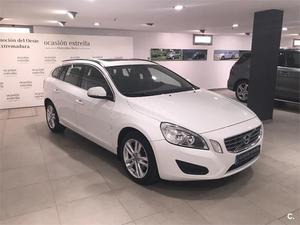 VOLVO V D3 Momentum 5p.