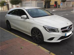 MERCEDES-BENZ Clase CLA CLA 200 Urban Shooting Brake 5p.