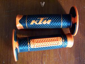 Puños de goma con logo KTM. Nuevos