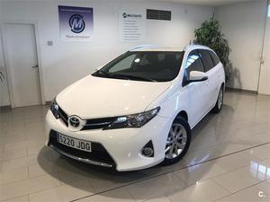 TOYOTA Auris 120D Active Touring Sports 5p.