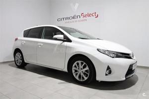 Toyota Auris 120d Active 5p. -13