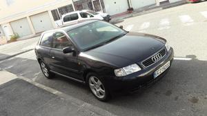 AUDI A3 1.8 ATTRACTION -00
