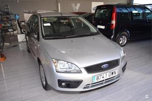 Ford Focus 1.6 Trend 3p. -06