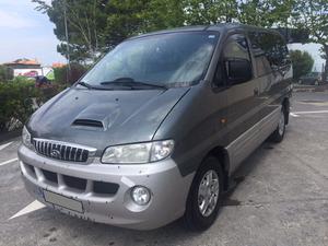 Hyundai H-1 2.5TCI SVX