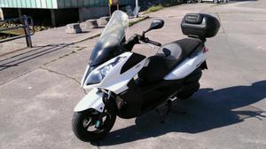 KYMCO Super Dink 125i (modelo actual) -11