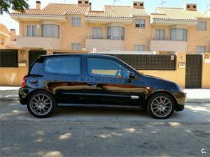 Renault Clio Renault Sport v 3p. -05