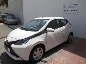 Toyota Aygo  Xplay Business 5p. -15