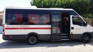 Minibus Iveco Daily A50C18 escolar homologado