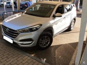 Hyundai Tucson 1.7 Crdi 115cv Bluedrive Essence 4x2 5p. -16