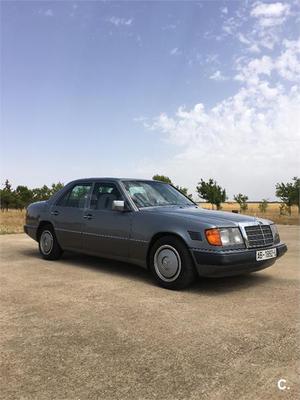 MERCEDES-BENZ Clase E E 300 TURBO DIESEL 4p.