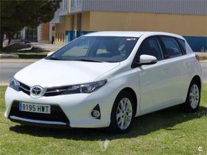 Toyota Auris 90d Active 5p. -14