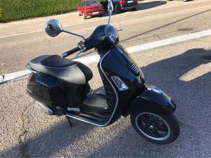 VESPA GTS 300 ie Super -11