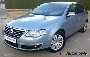 VOLKSWAGEN Passat 2.0 TDI 140cv Highline 4p.