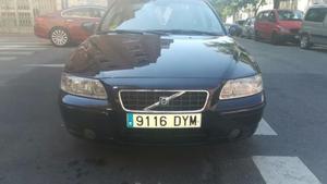 VOLVO S60 D5 Momentum -07