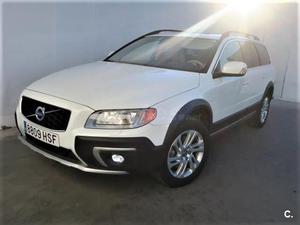 VOLVO XC D4 AWD Momentum Auto 5p.