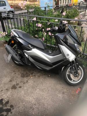 YAMAHA NMAX -15