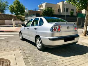 SEAT Córdoba V 75 CV SIGNA -02