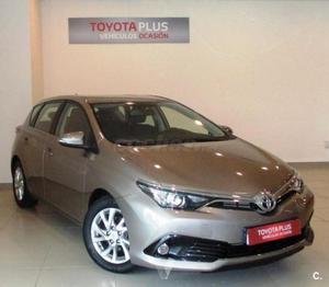 Toyota Auris d Active 5p. -16