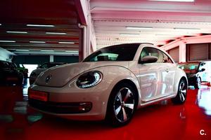 VOLKSWAGEN Beetle 2.0 TDI 140cv DSG Design 3p.