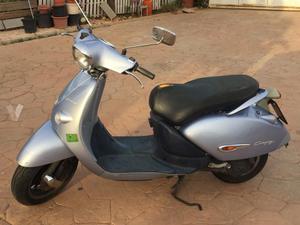 APRILIA Compay 50 Custom (modelo actual) -09