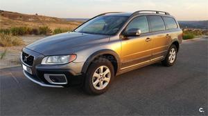 VOLVO XC70 D5 Momentum Auto 5p.