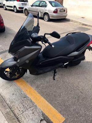 YAMAHA X MAX 125 (modelo actual) -16