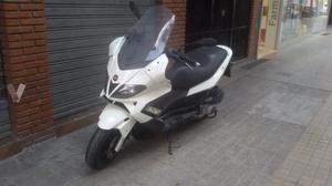 GILERA Nexus 300 (modelo actual) -12