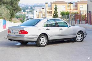 MERCEDES-BENZ Clase E E 300 DT ELEGANCE 4p.