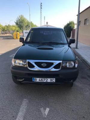 NISSAN Terrano II 2.7 TDI COMFORT -00