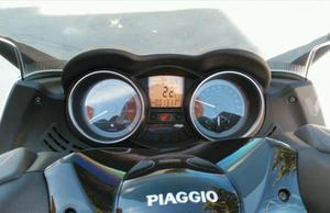 PIAGGIO X-Evo 125 Sport -16