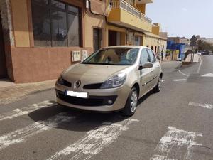 RENAULT Clio Confort Dynamique v -06