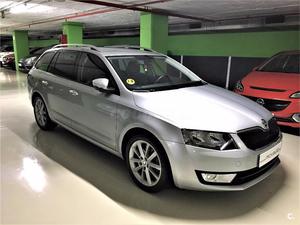 SKODA Octavia Combi 2.0 TDI CR 150cv Elegance 5p.