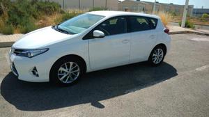 TOYOTA Auris 130 Active -14