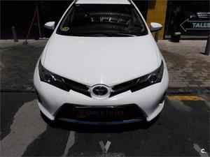 Toyota Auris d Active Touring Sports 5p. -15