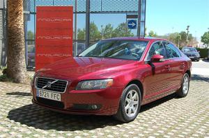 VOLVO S80 D5 Momentum 4p.