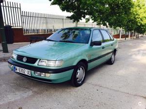 Volkswagen Passat 1.9 Tdi Comfortline 4p. -97