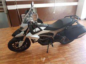 DUCATI Hyperstrada. (modelo actual) -14