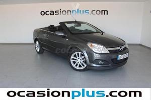 Opel Astra Twin Top v Cosmo 2p. -09