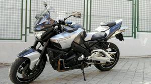 SUZUKI B-KING  (modelo actual) -09